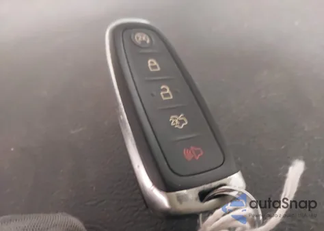 2013 Ford Taurus Sho z USA, uszkodzony, nr VIN 1FAHP2KT2DG107653